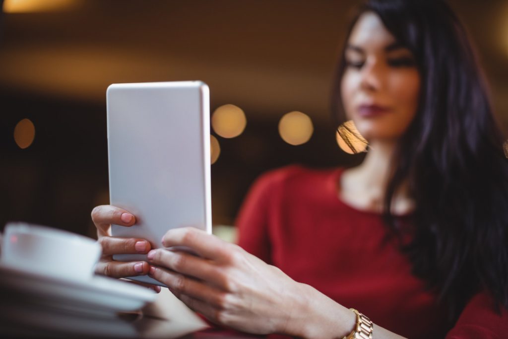 Hybrid Reading Habits